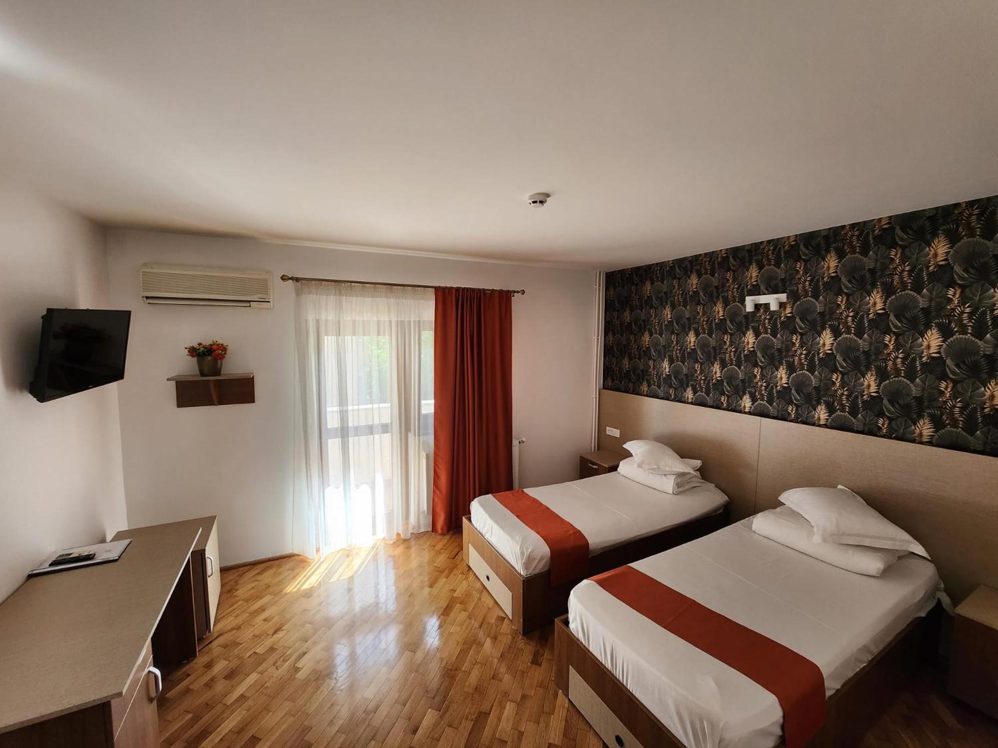 Complex Ramiro Hotell Suceava Exteriör bild