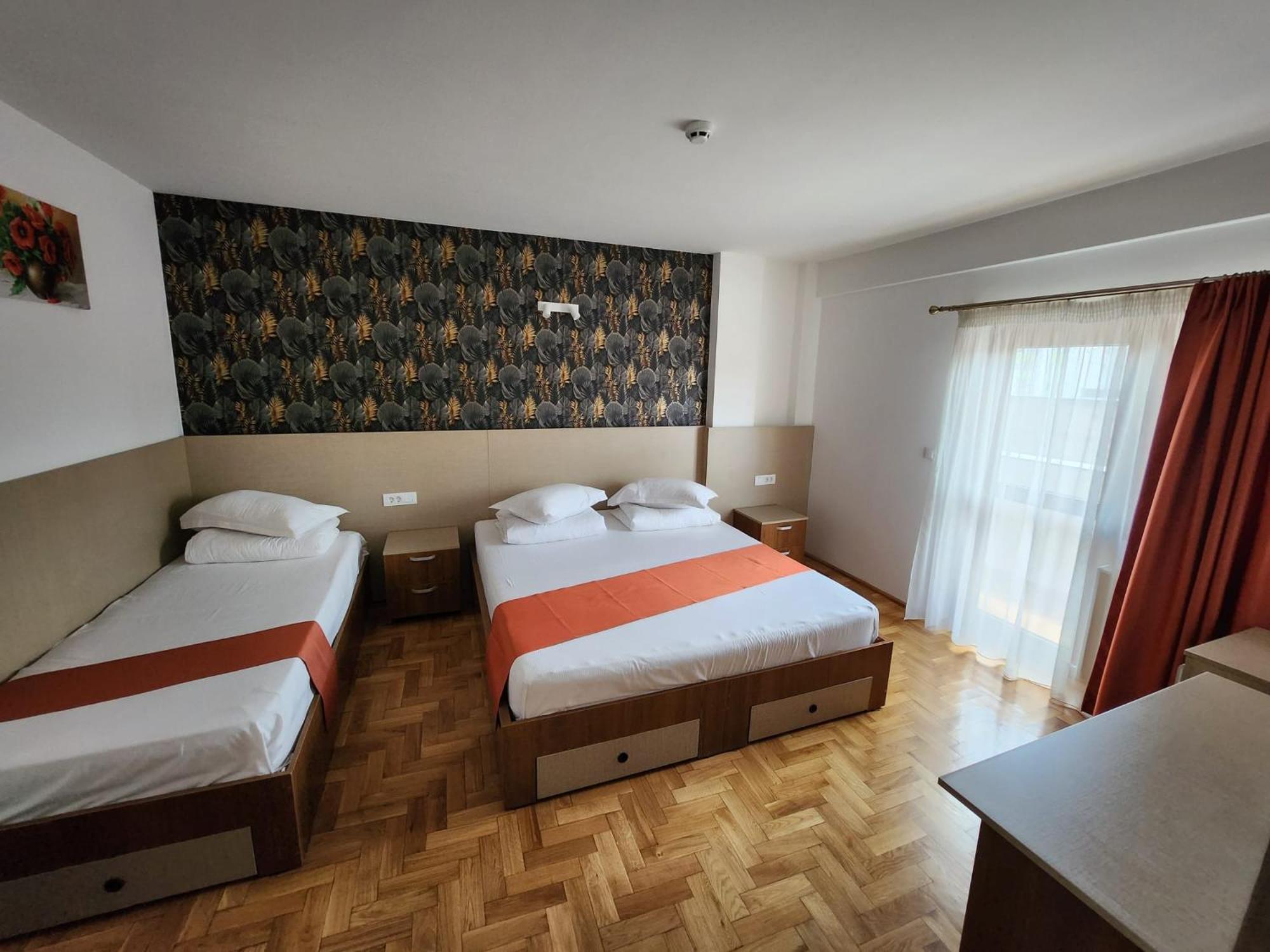 Complex Ramiro Hotell Suceava Exteriör bild